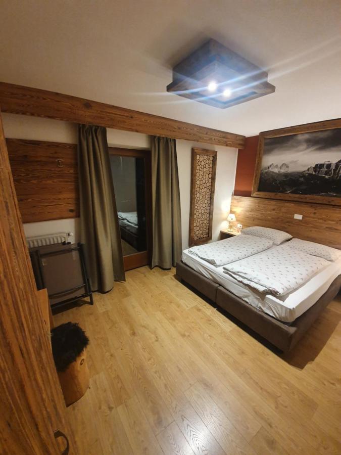 Garni Eden Bed And Breakfast โซรากา ภายนอก รูปภาพ